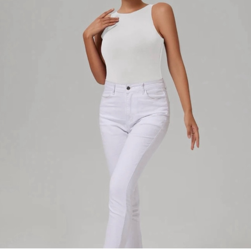 NWT REORIA Women’s Crewneck Sleeveless Bodysuits Tank Tops color White Size S
